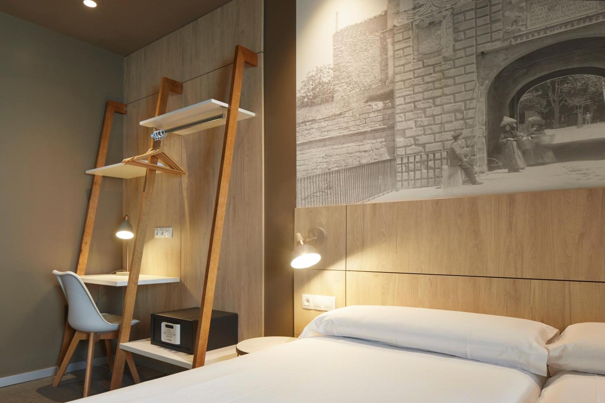 Hotel Landaben Pamplona Eksteriør bilde