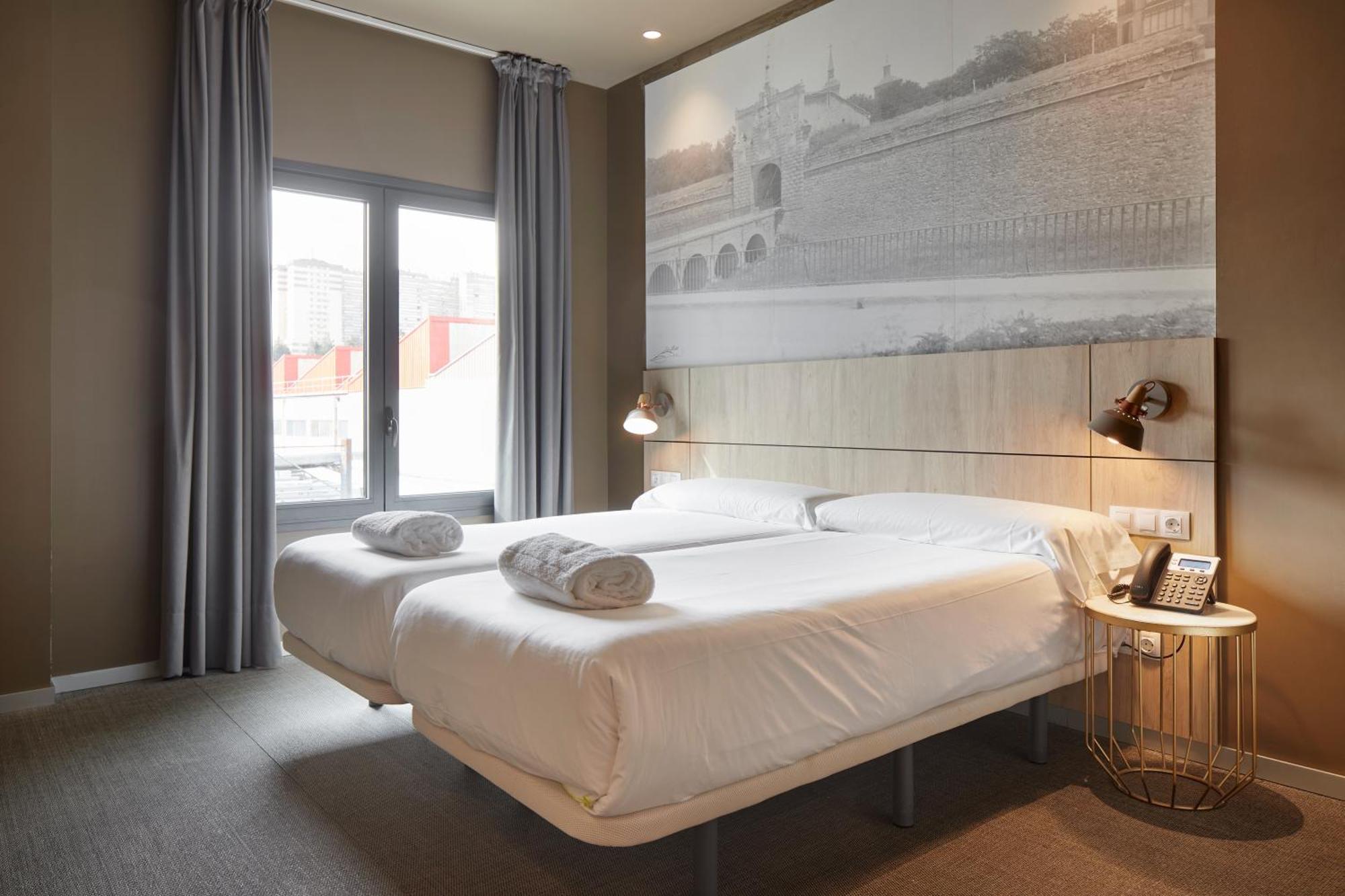 Hotel Landaben Pamplona Eksteriør bilde